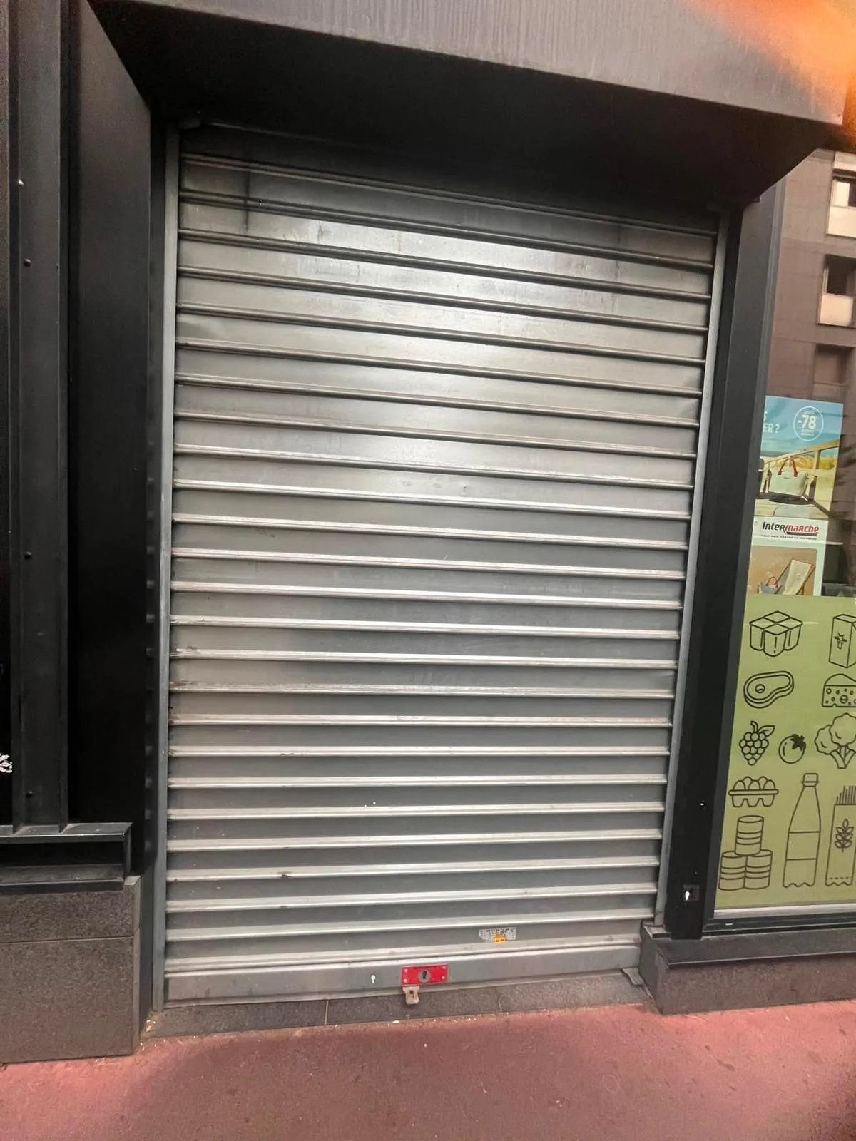 Installation et pose de rideau métallique à Drancy